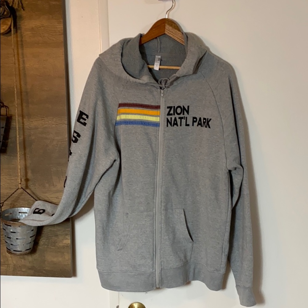 Mens ZION NAT’L PARK zip up hoodie size XL